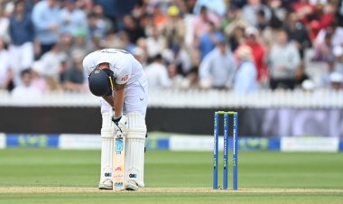 Ben Stokes reacts to controversial Bairstow dismissal