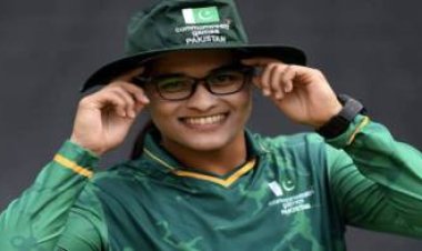 Pakistan cricketer Ayesha Naseem announces retirement at 18