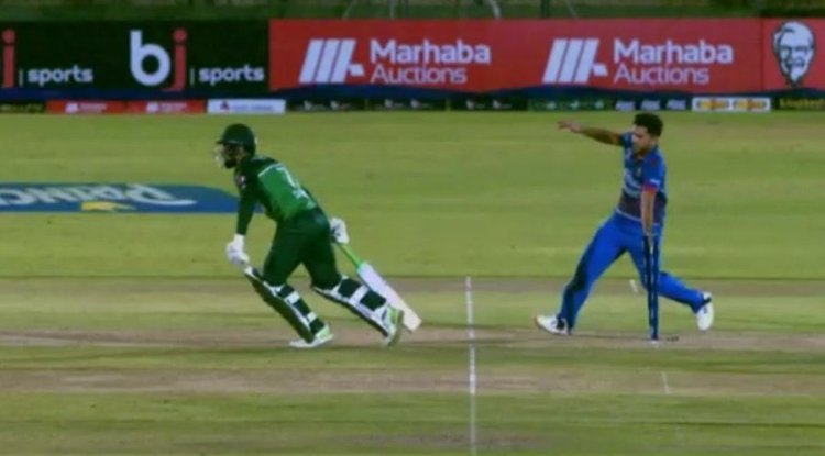 Watch: Naseem Shah hits boundary after Shadab Khan's debatable run out