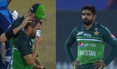 Watch: Babar Azam, Zaman Khan disheartened after last ball loss
