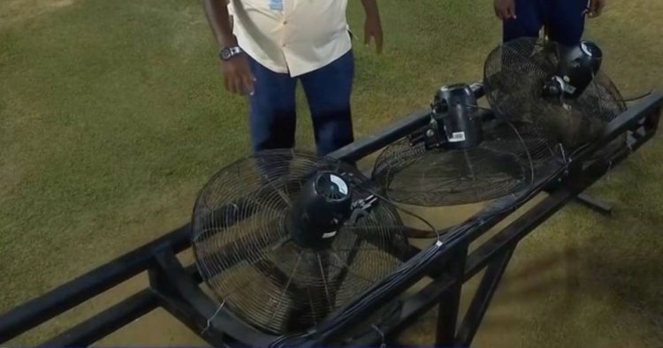 Ground staff used fans to dry wet area during IND vs PAK match