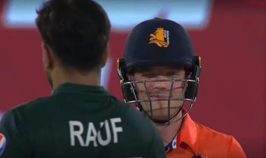 PAK vs NED: Bas de Leede winks at Haris Rauf after hitting him for a six